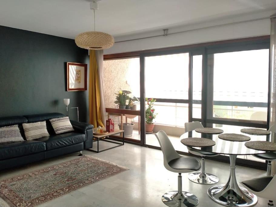 Appartement T3 Plein Centre Saint-Raphaël Buitenkant foto
